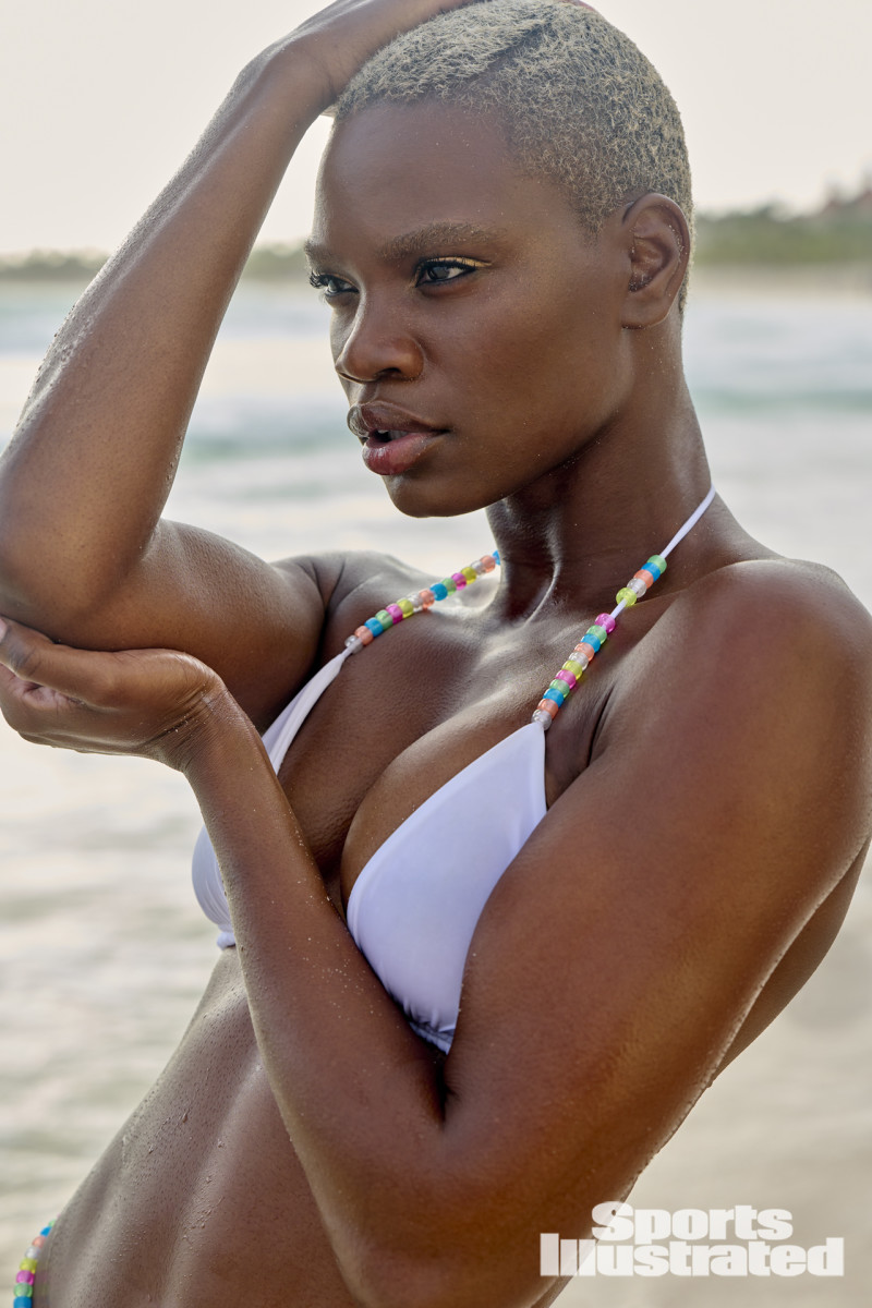 SI_2022_ASHLEY_BYRD_01_0059-1_WMweb